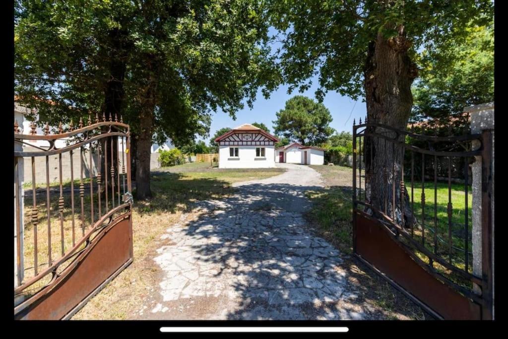 Maison A Deux Pas Du Port Лантон Экстерьер фото